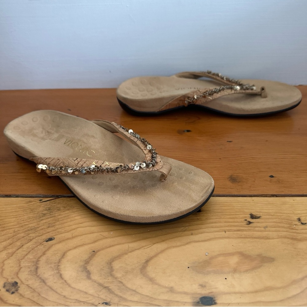 Vionic Women’s Size 9 Belize Thong Sandals Metallic Sequin Flip Flop Beige Tan